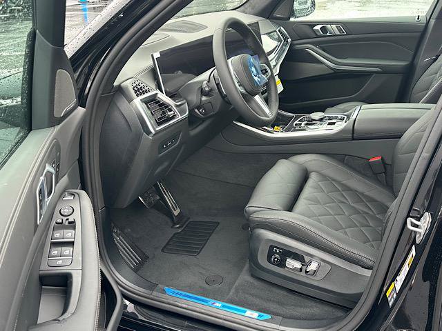 New 2026 BMW X5 xDrive50e w/ M Sport Package AWD/4WD image 4