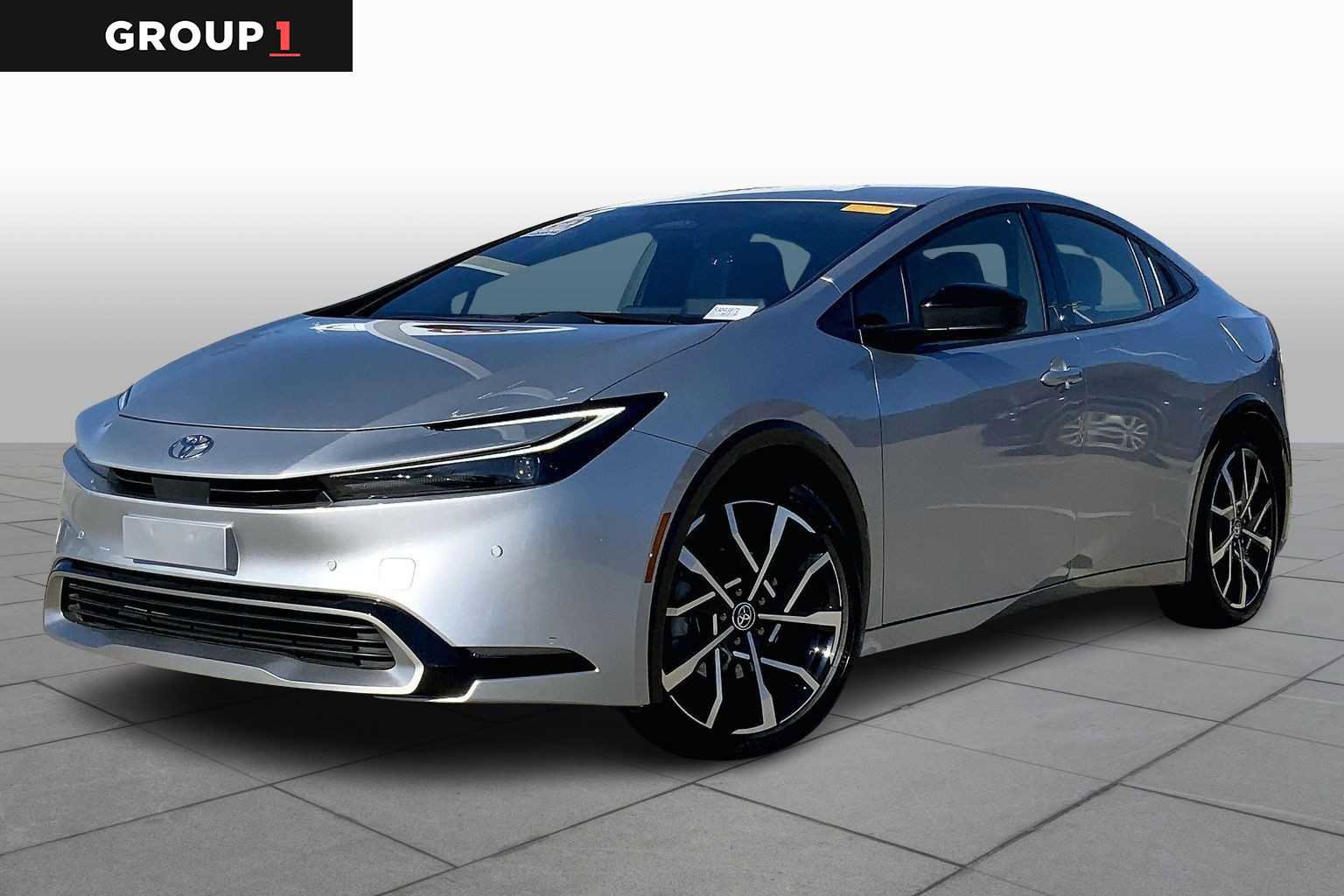 Used 2025 Toyota Prius Plug-In Hybrid image 1