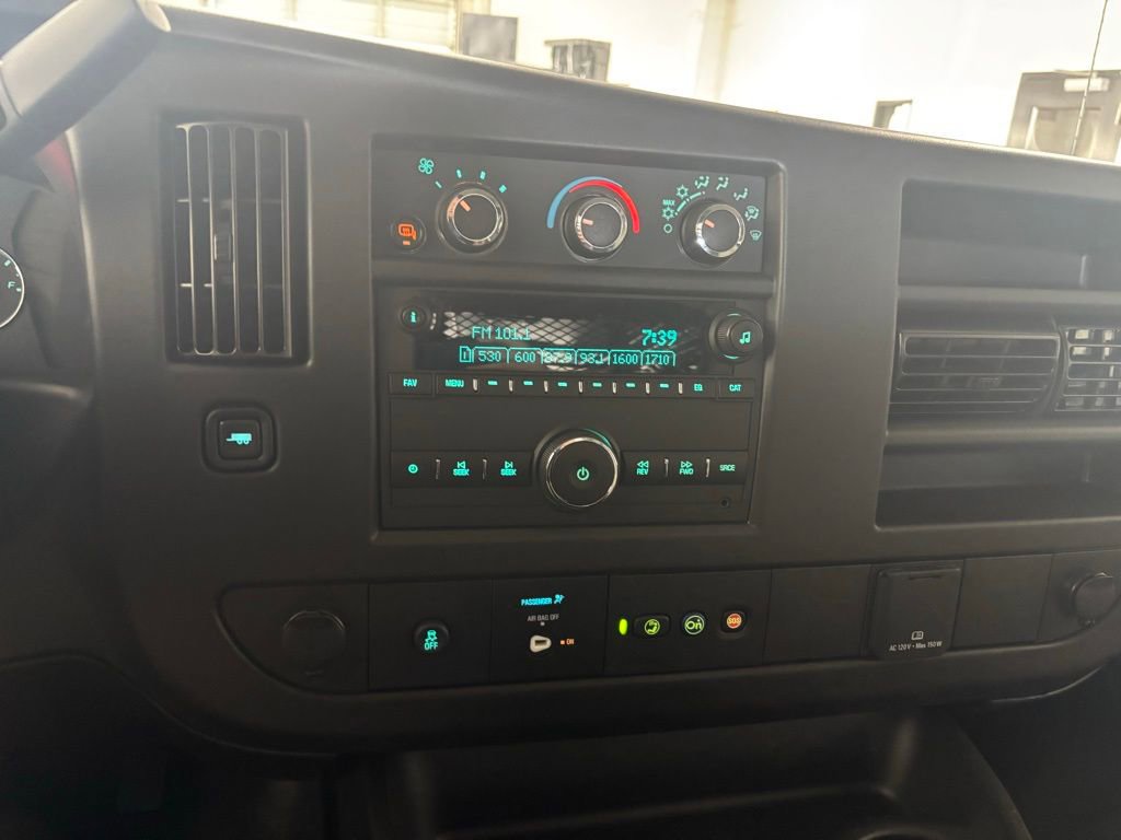 New 2025 Chevrolet Express 2500 Work Van w/ Driver Convenience Package image 31