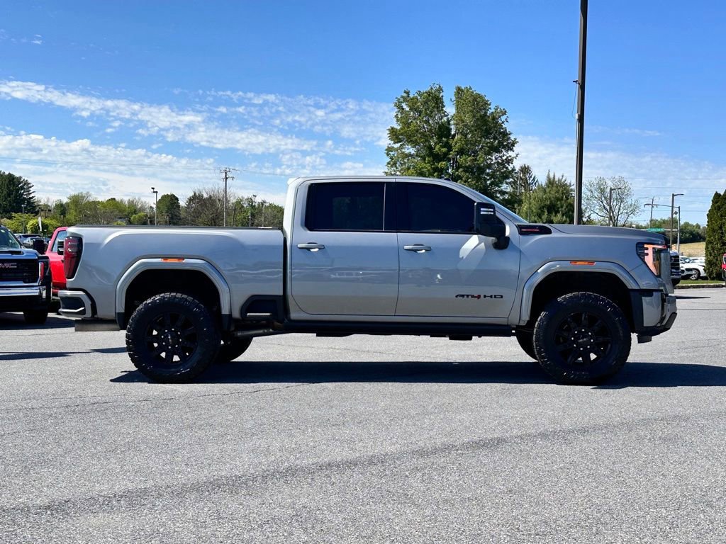 Used 2026 GMC Sierra 2500 AT4 w/ AT4 Premium Plus Package AWD/4WD image 3