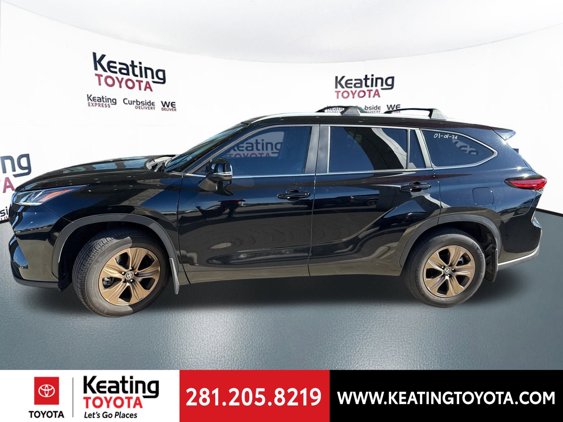 Certified 2023 Toyota Highlander Bronze Edition image 9