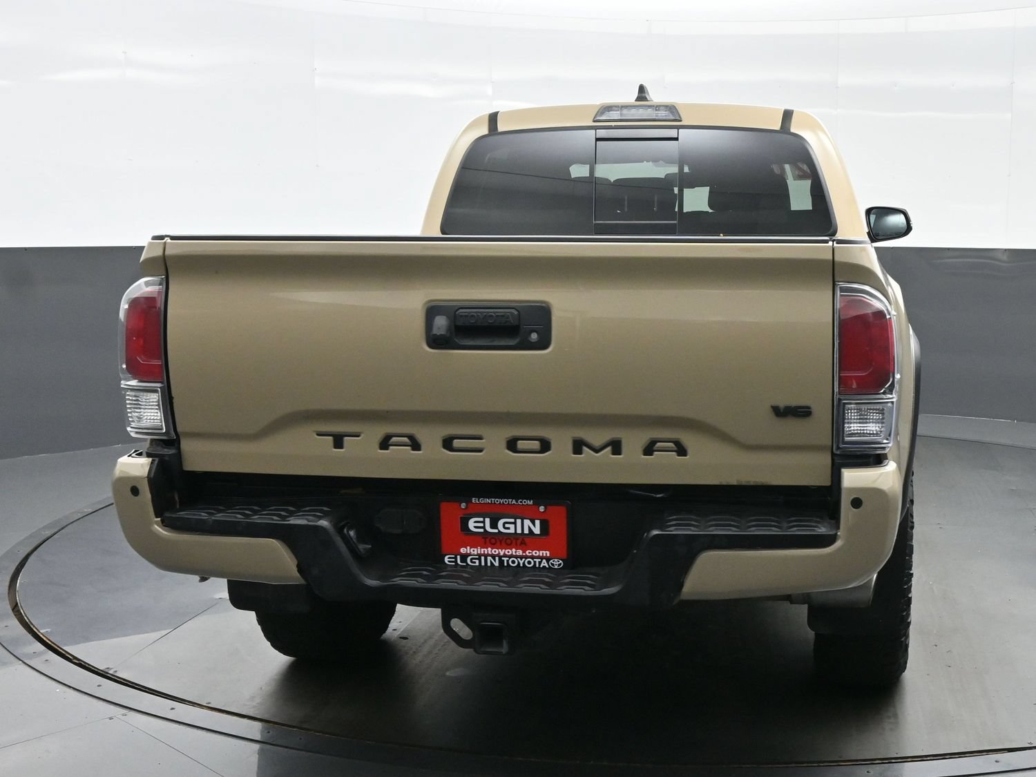 Used 2020 Toyota Tacoma TRD Off-Road w/ Technology Package AWD/4WD image 5