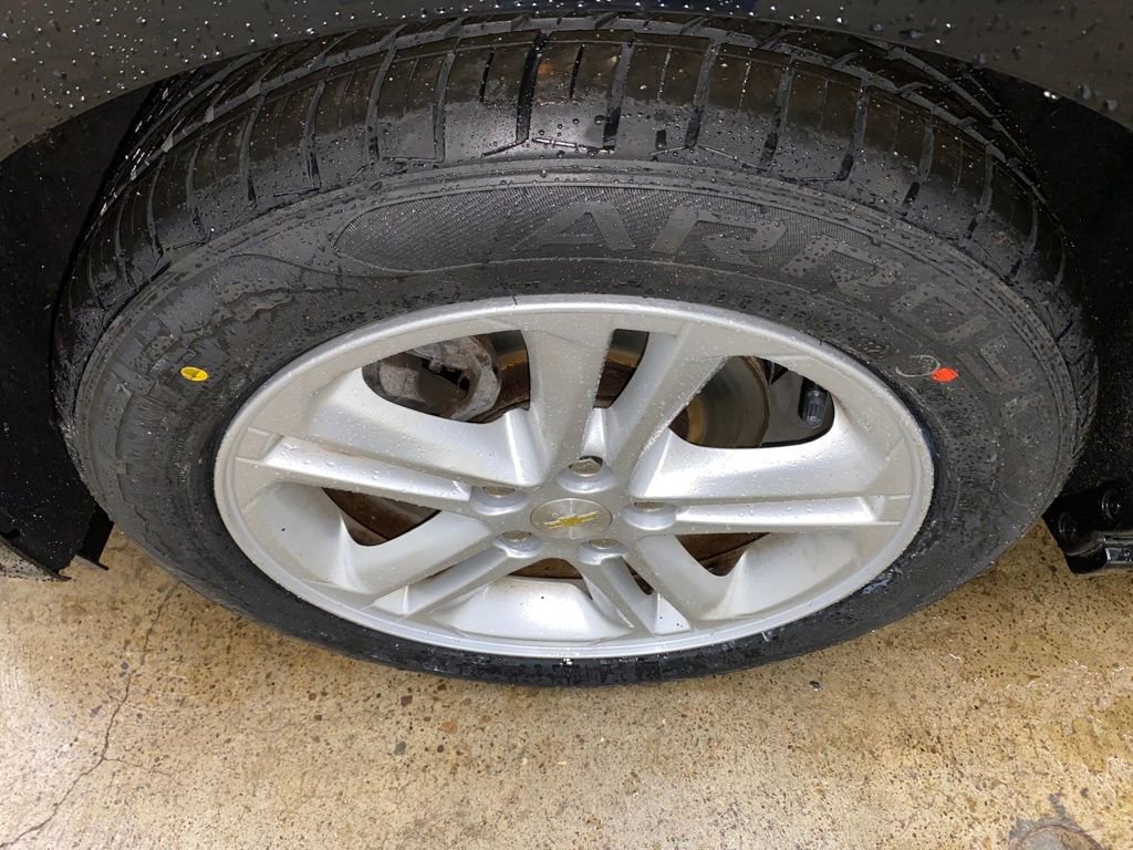 Used 2018 Chevrolet Cruze LT w/ Convenience Package image 17