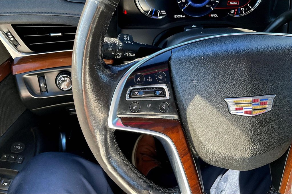 Used 2019 Cadillac Escalade ESV Premium Luxury RWD image 11