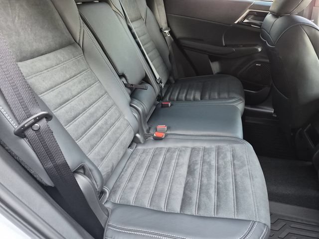 New 2026 Mitsubishi Outlander LE FWD image 33