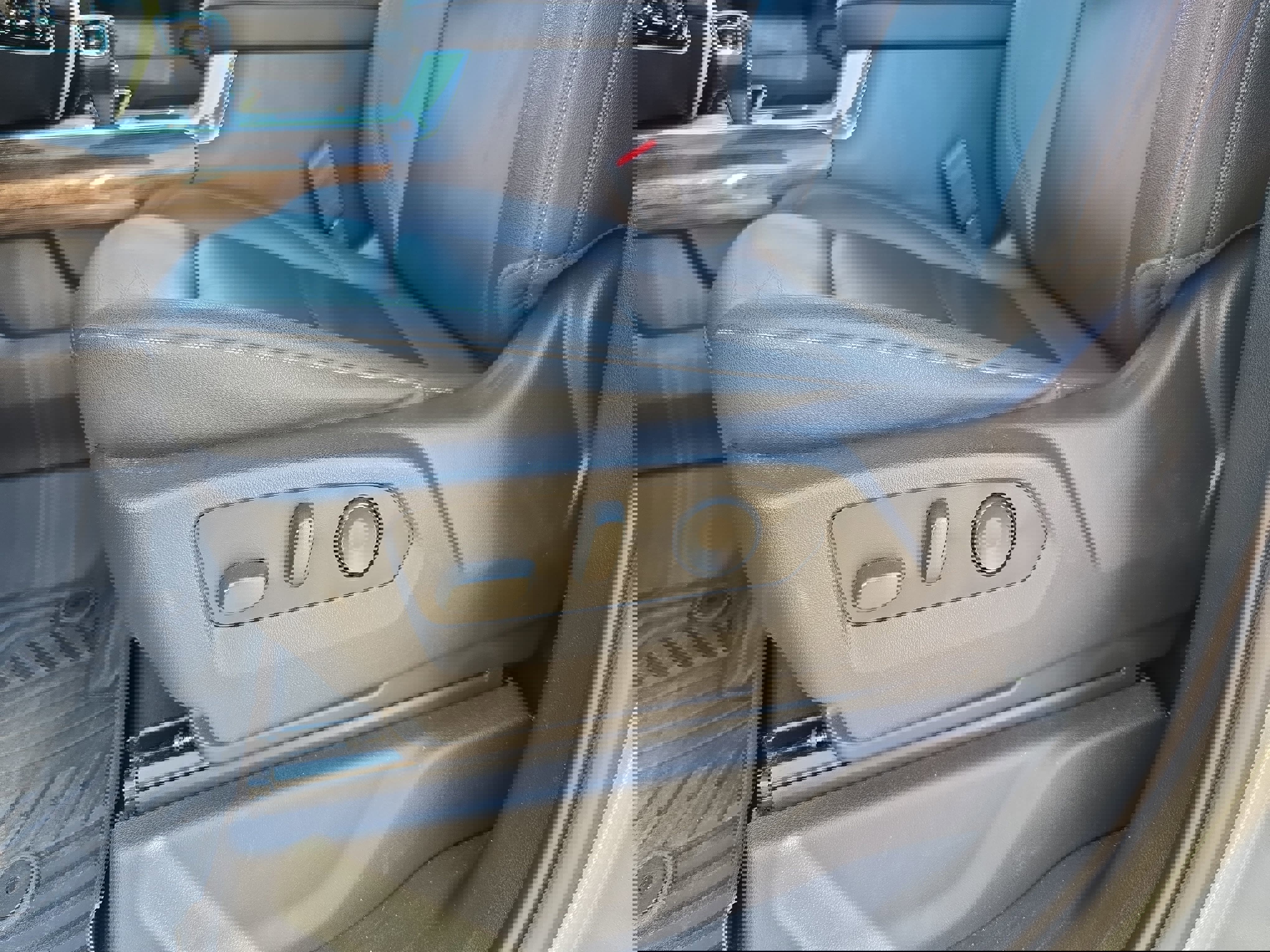 Used 2024 Chevrolet Silverado 1500 LT Trail Boss w/ Convenience Package II image 25