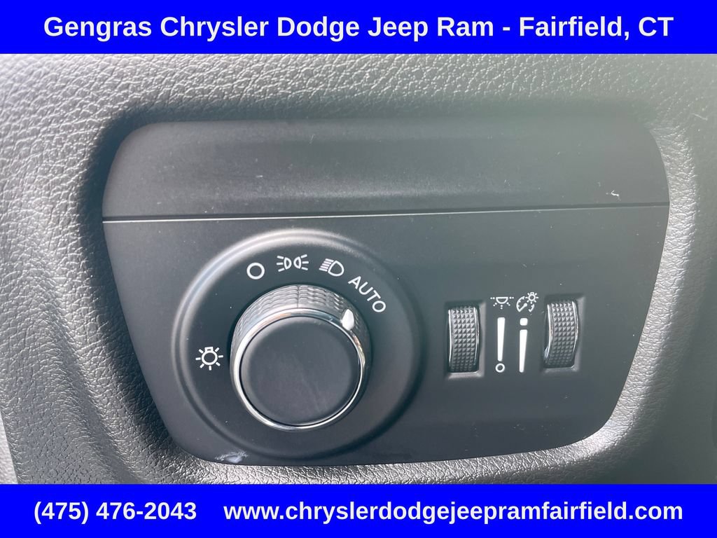 Used 2023 Jeep Grand Cherokee L Altitude AWD/4WD image 55