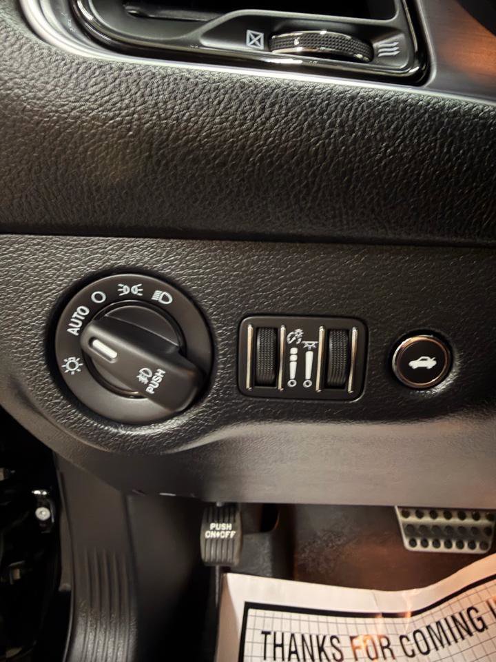 Used 2018 Dodge Challenger R/T Scat Pack RWD image 23