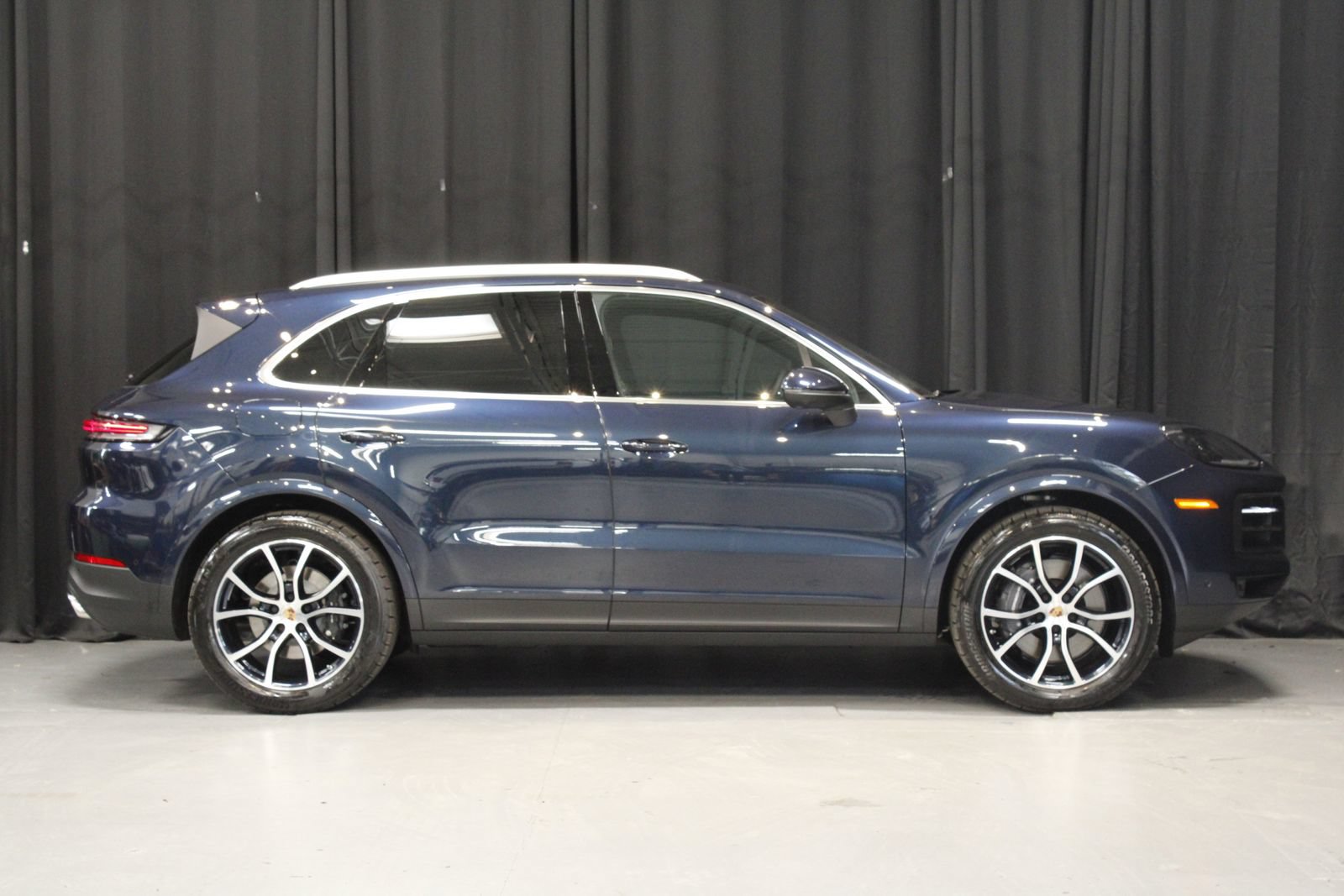 New 2026 Porsche Cayenne AWD/4WD image 6