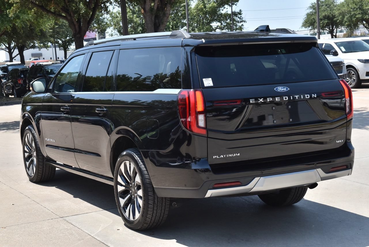 Certified 2025 Ford Expedition Max Platinum w/ Driver's Package AWD/4WD image 10