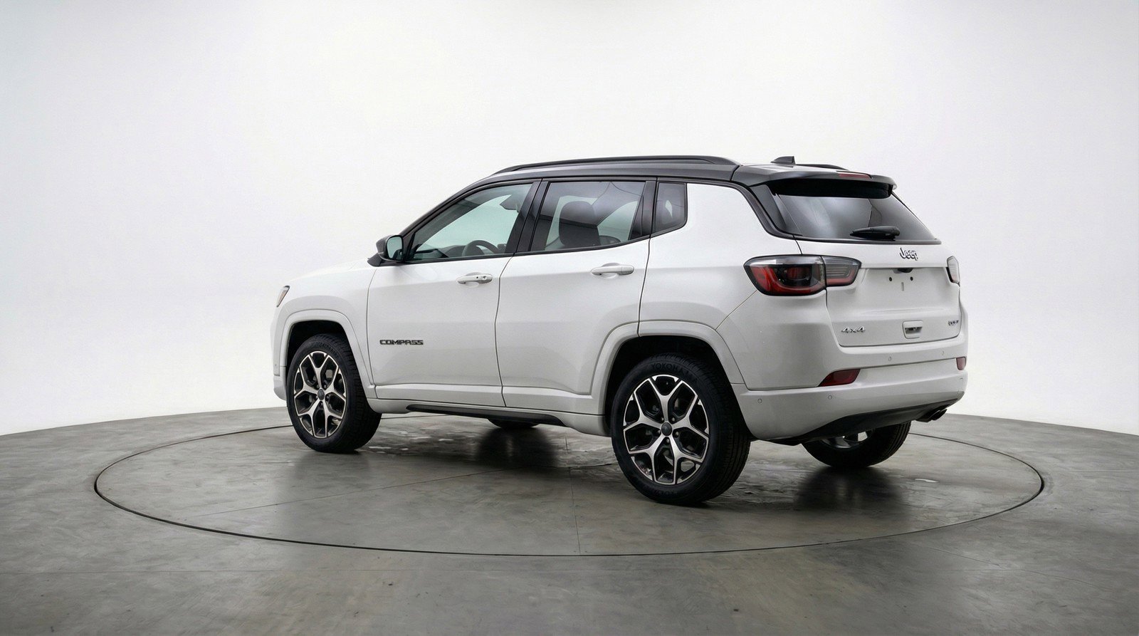 Used 2025 Jeep Compass Limited image 6
