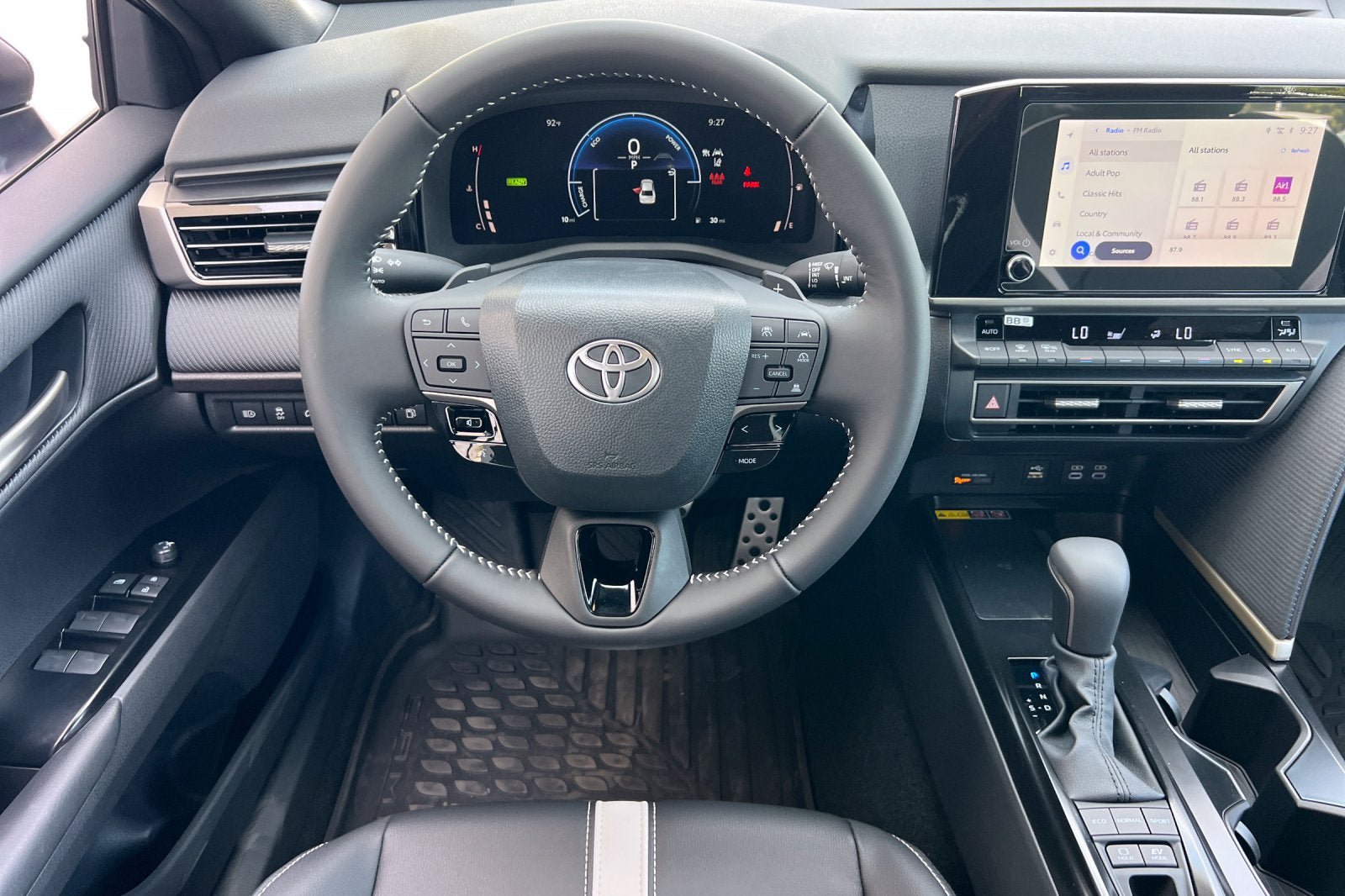 New 2026 Toyota Camry SE w/ Convenience Package FWD image 13