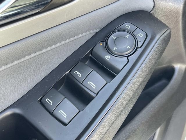 Used 2020 Chevrolet Traverse LT FWD image 28