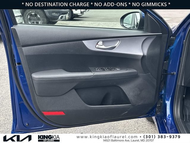 Used 2024 Kia Forte LXS w/ LXS Technology Package FWD image 19