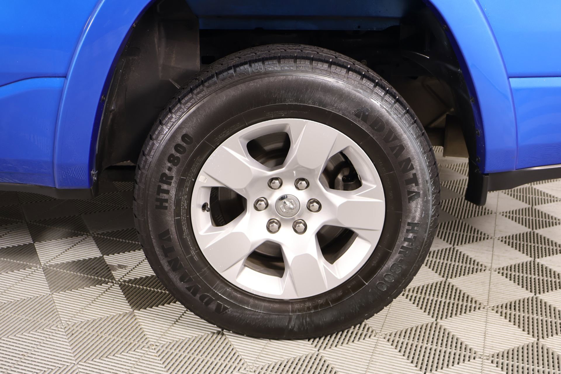 Used 2022 RAM 1500 Laramie w/ Sport Appearance Package AWD/4WD image 19