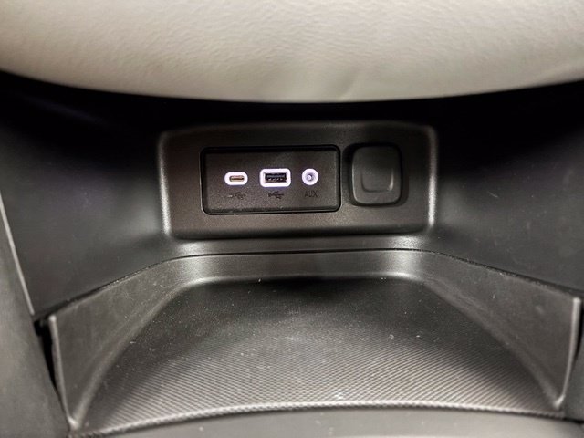 Used 2023 Chevrolet Equinox LT w/ Driver Convenience Package AWD/4WD image 24