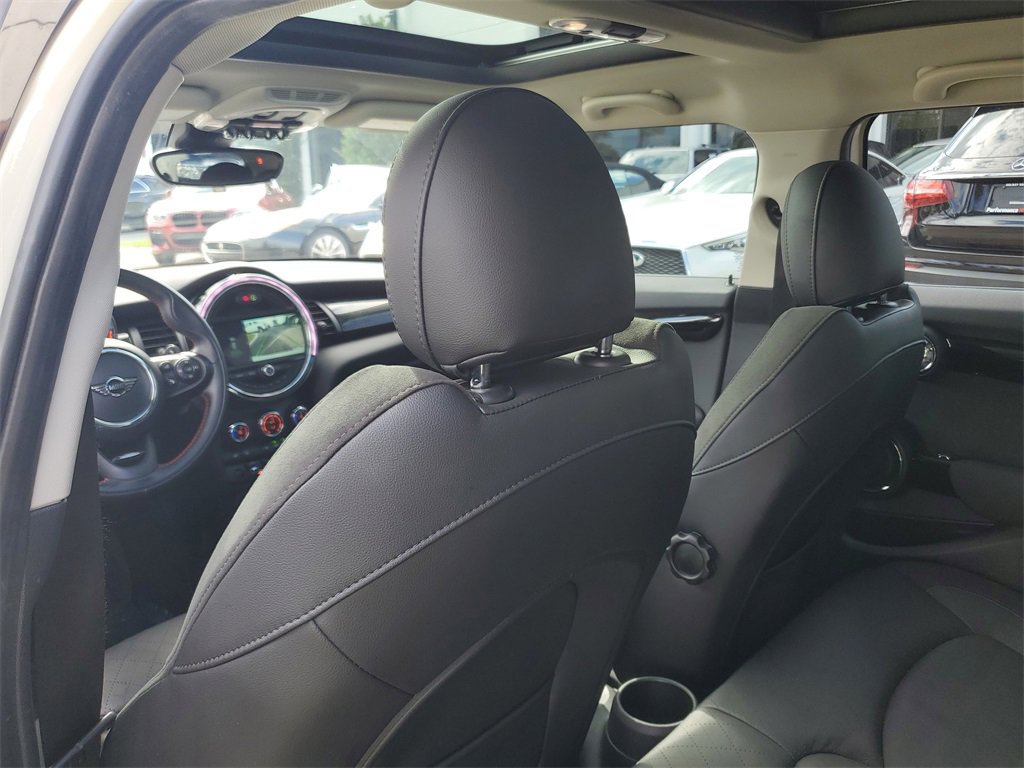 Used 2019 MINI Cooper S image 11