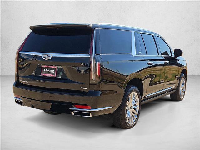 Used 2023 Cadillac Escalade ESV Premium Luxury w/ Performance Package image 5