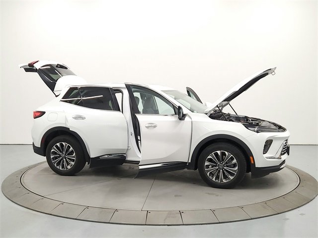 Used 2025 Buick Envision Preferred image 16