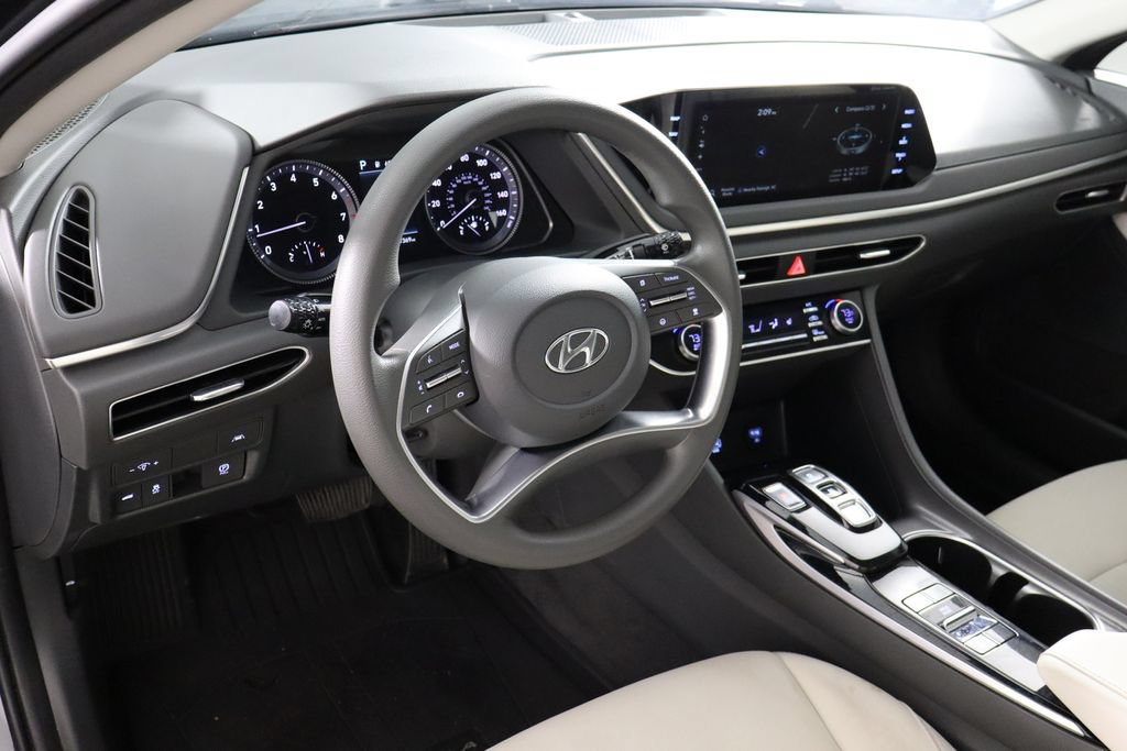 Used 2023 Hyundai Sonata SEL w/ Preferred Accessory Package FWD image 18