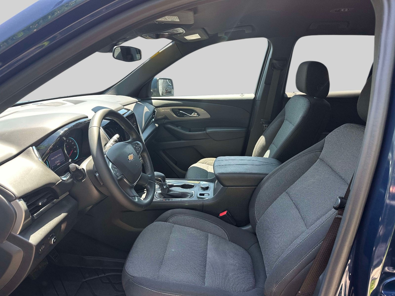 Used 2023 Chevrolet Traverse LT w/ LPO, Floor Liner Package AWD/4WD image 14
