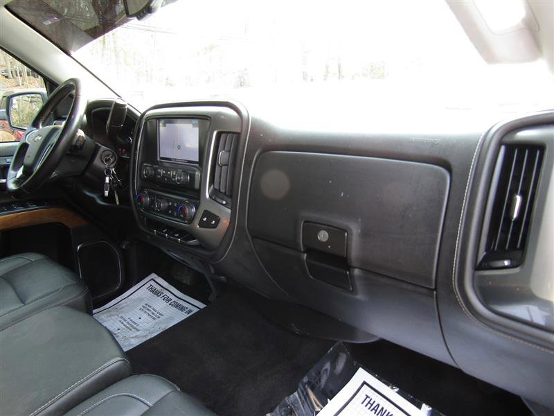 Used 2018 Chevrolet Silverado 1500 LTZ image 34