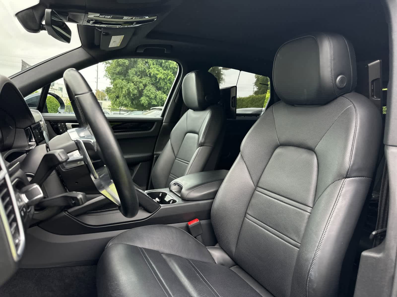 Certified 2023 Porsche Cayenne S AWD/4WD image 5