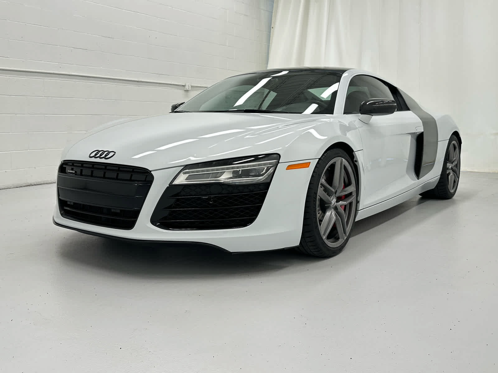 Used 2015 Audi R8 V8 AWD/4WD image 4