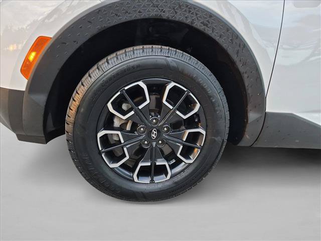 Used 2023 Hyundai Santa Cruz SE AWD/4WD image 22