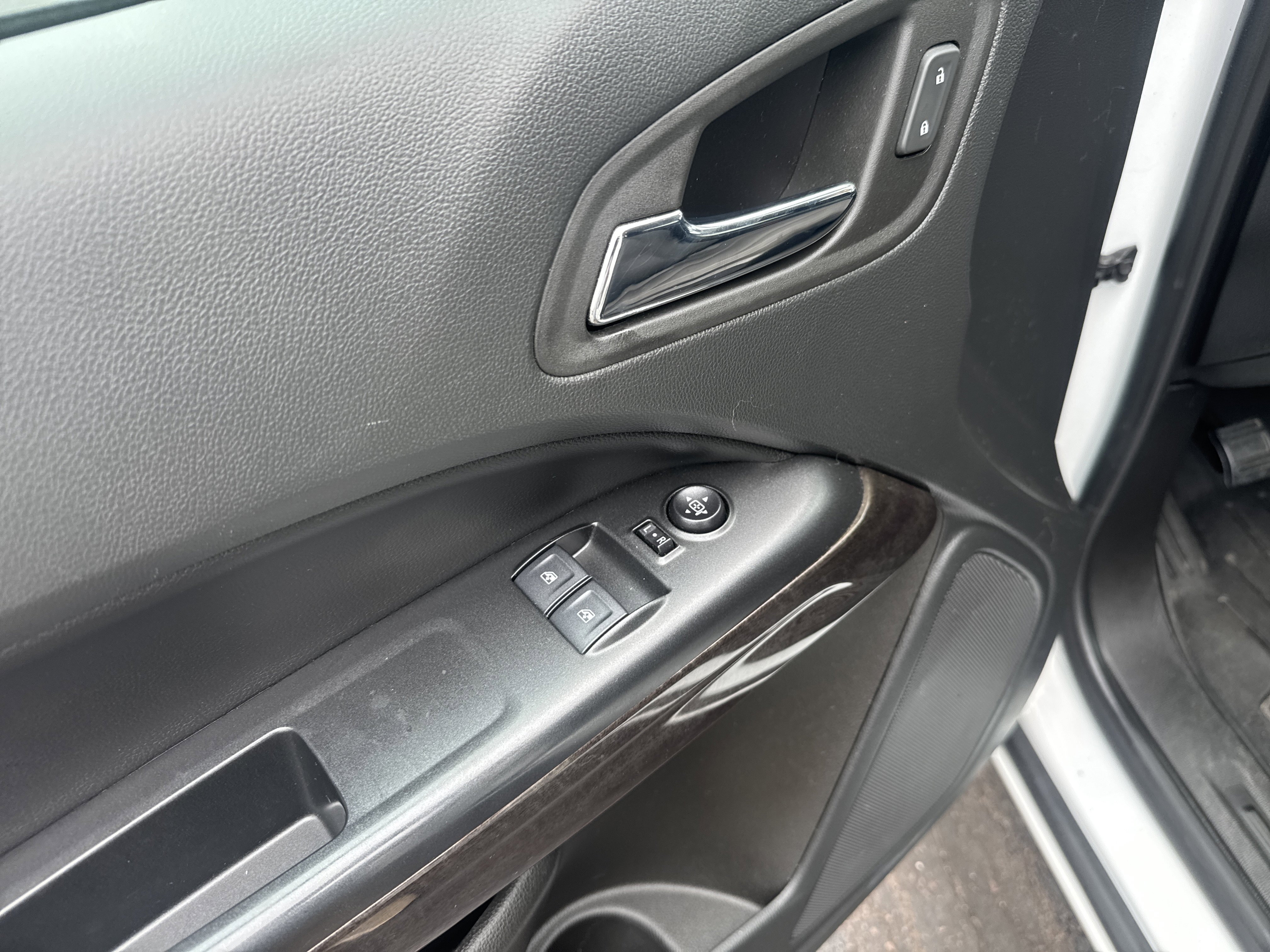 Used 2022 GMC Canyon Elevation image 16