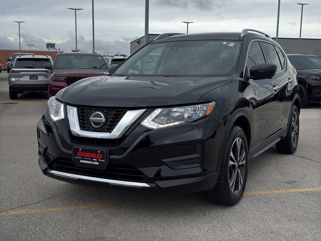 Used 2019 Nissan Rogue SV w/ Sun & Sound Touring Package AWD/4WD image 2