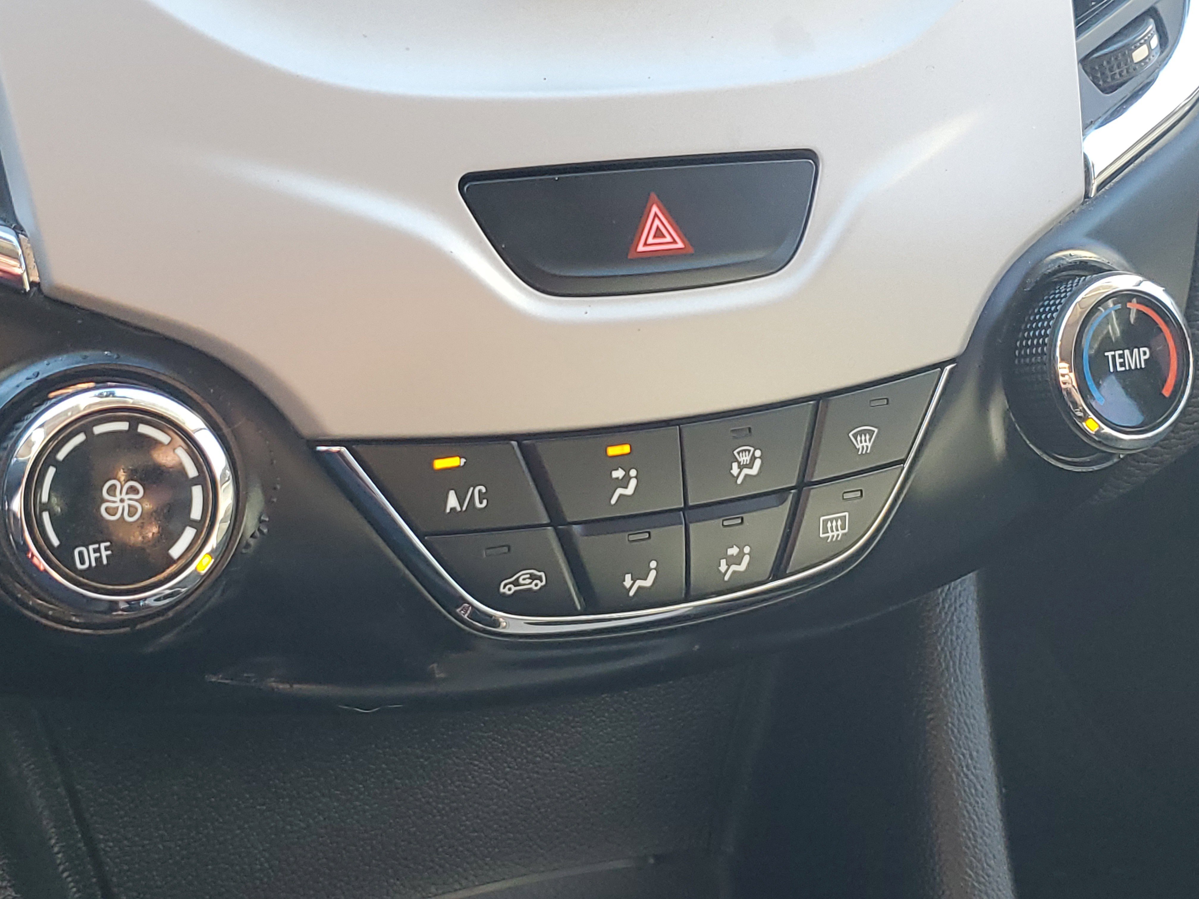 Used 2018 Chevrolet Cruze LS FWD image 23