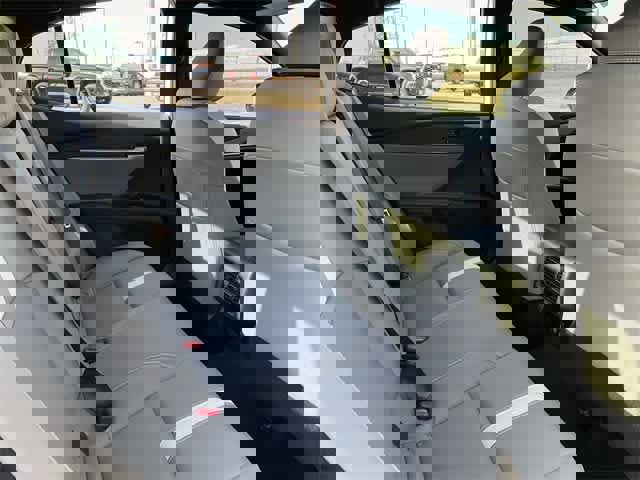 Used 2025 Toyota Camry SE image 16