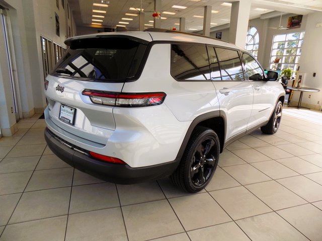 New 2024 Jeep Grand Cherokee L Altitude AWD/4WD image 6