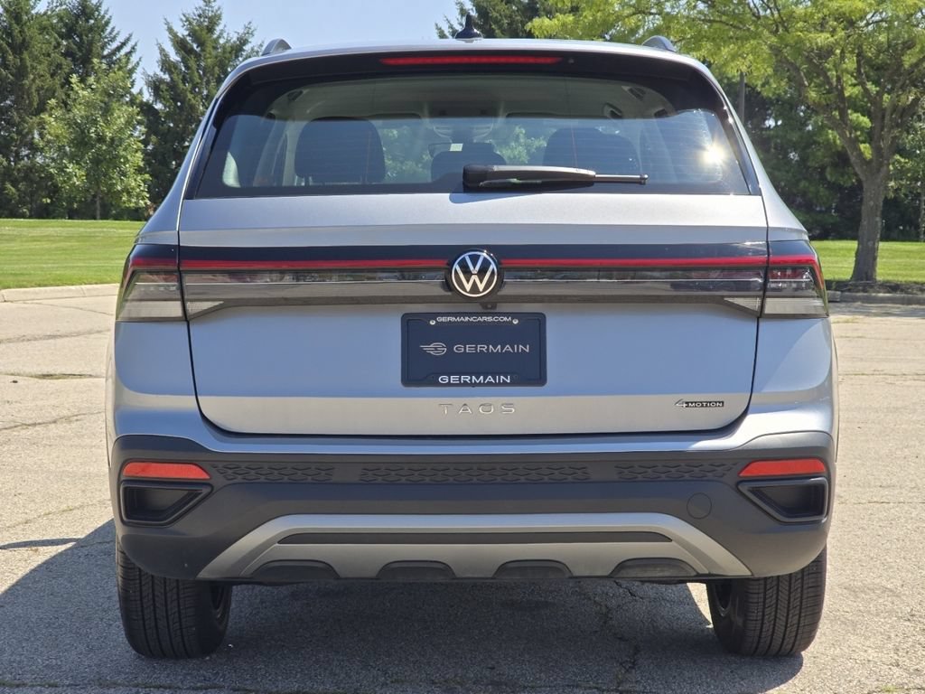 Used 2025 Volkswagen Taos S AWD/4WD image 17