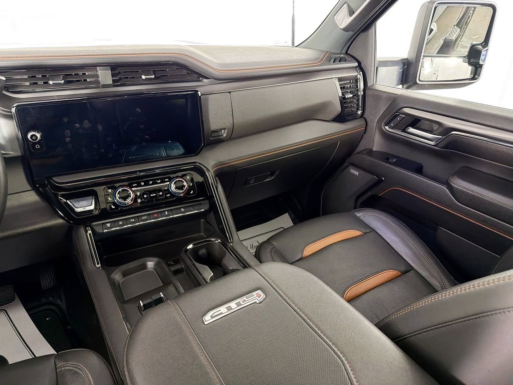 Used 2024 GMC Sierra 3500 AT4 w/ AT4 Premium Plus Package AWD/4WD image 25