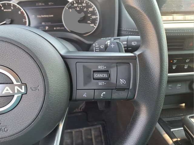 Used 2023 Nissan Rogue S AWD/4WD image 17