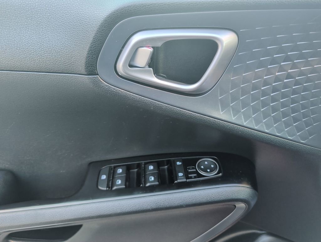 Used 2021 Kia Soul GT-Line image 10