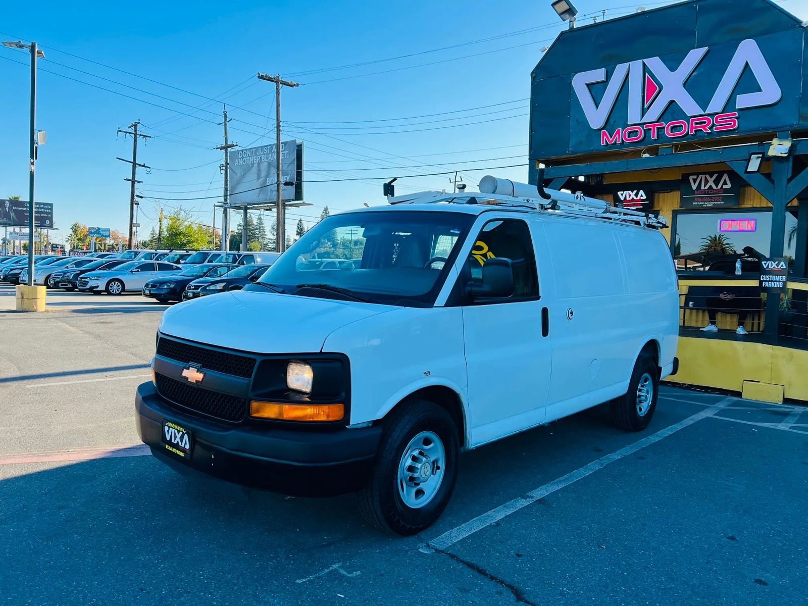 Used 2013 Chevrolet Express 2500 image 1