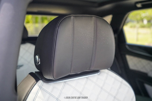 Used 2021 Bentley Bentayga AWD/4WD image 66