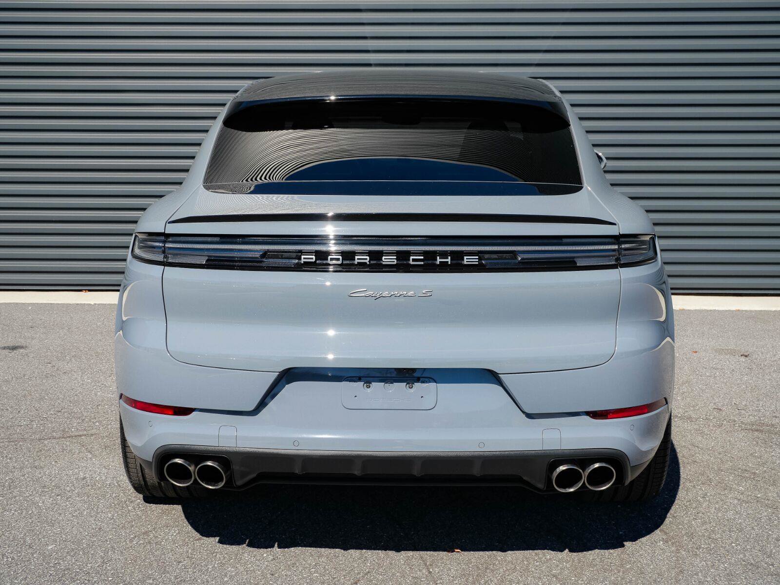 Used 2025 Porsche Cayenne S AWD/4WD image 30
