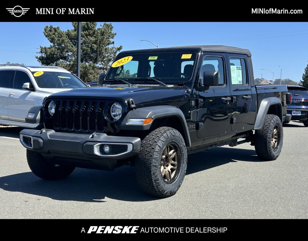 Used 2023 Jeep Gladiator Sport AWD/4WD image 1