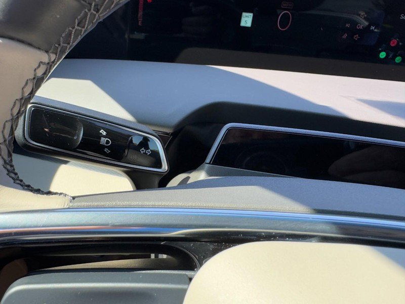 Certified 2024 Lincoln Nautilus Premier image 20