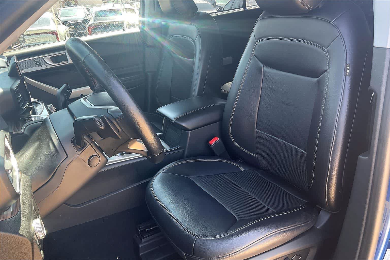 Used 2021 Ford Explorer Limited AWD/4WD image 10