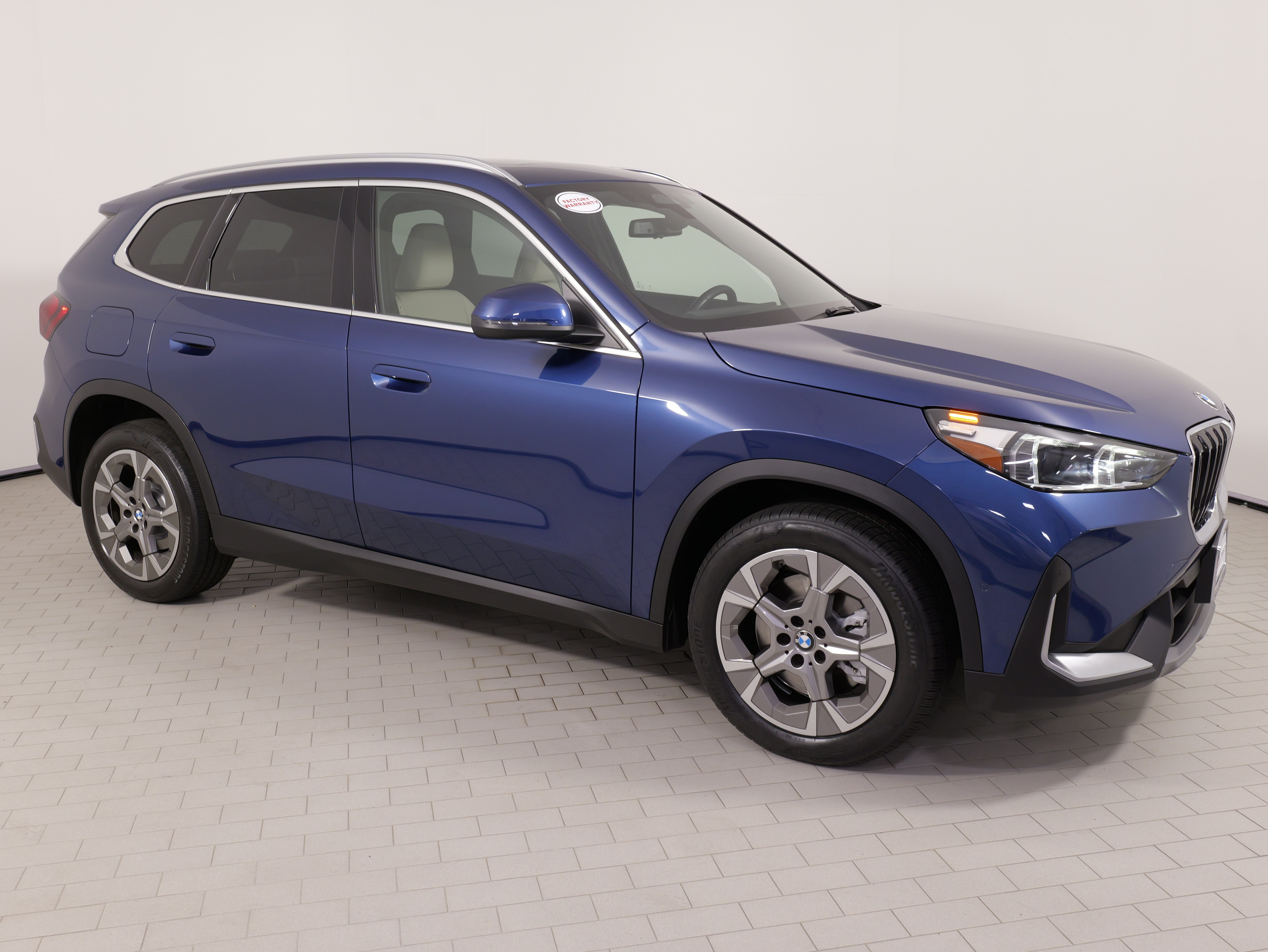Used 2023 BMW X1 xDrive28i w/ Convenience Package AWD/4WD image 8