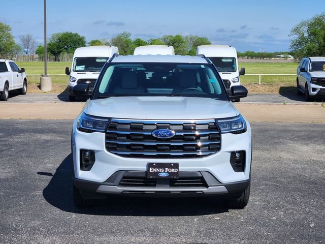 New 2026 Ford Explorer Active image 2