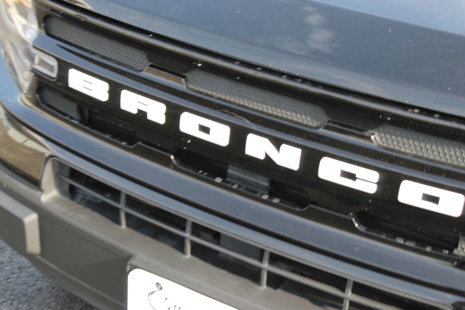 Used 2022 Ford Bronco Sport Outer Banks image 9