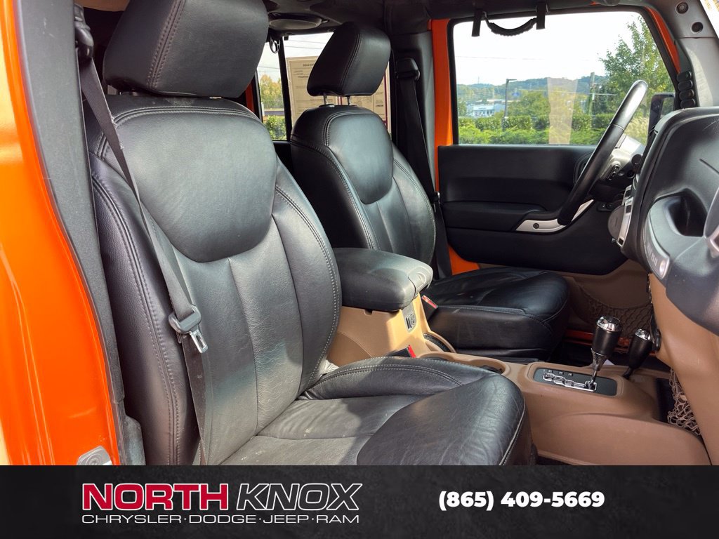 Used 2013 Jeep Wrangler Unlimited Rubicon w/ Connectivity Group AWD/4WD image 27