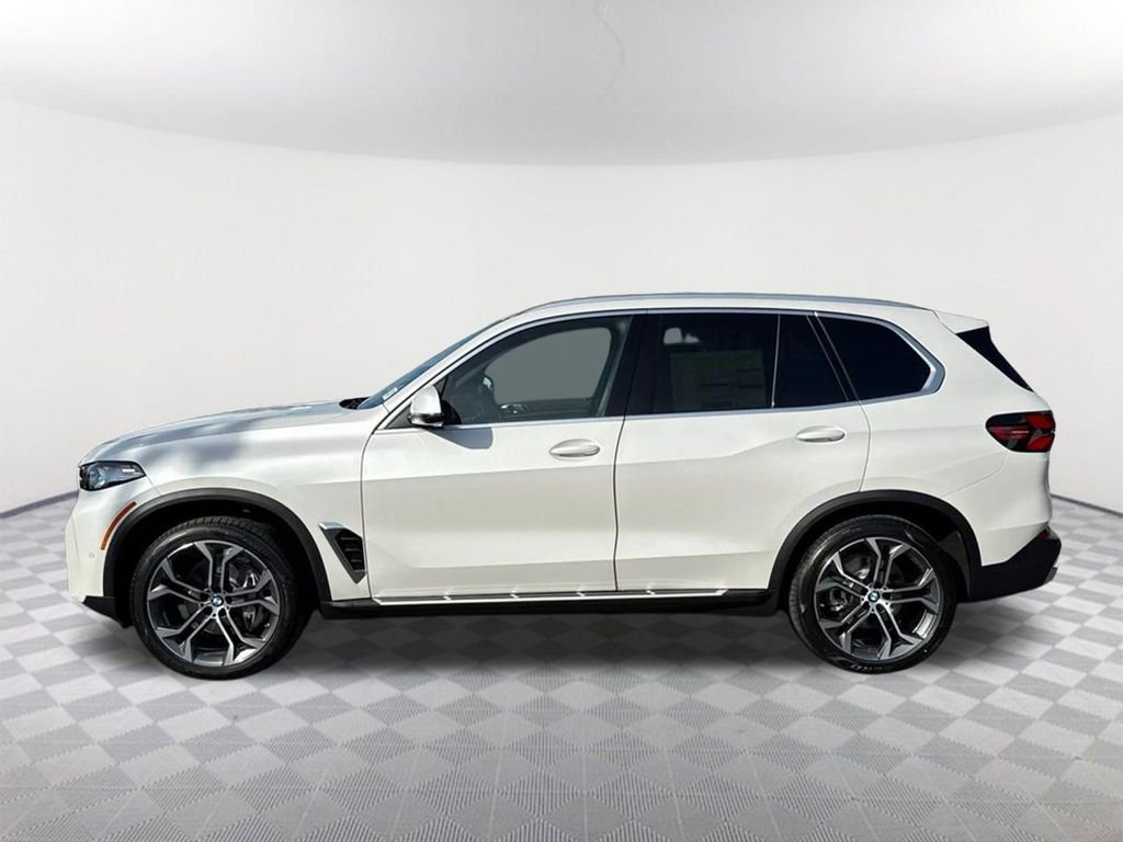 New 2026 BMW X5 sDrive40i image 8