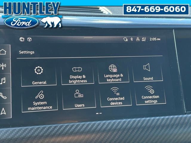 Used 2022 Audi e-tron GT Premium Plus w/ Performance Package image 27